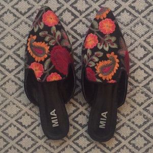 Mia embroidered flats